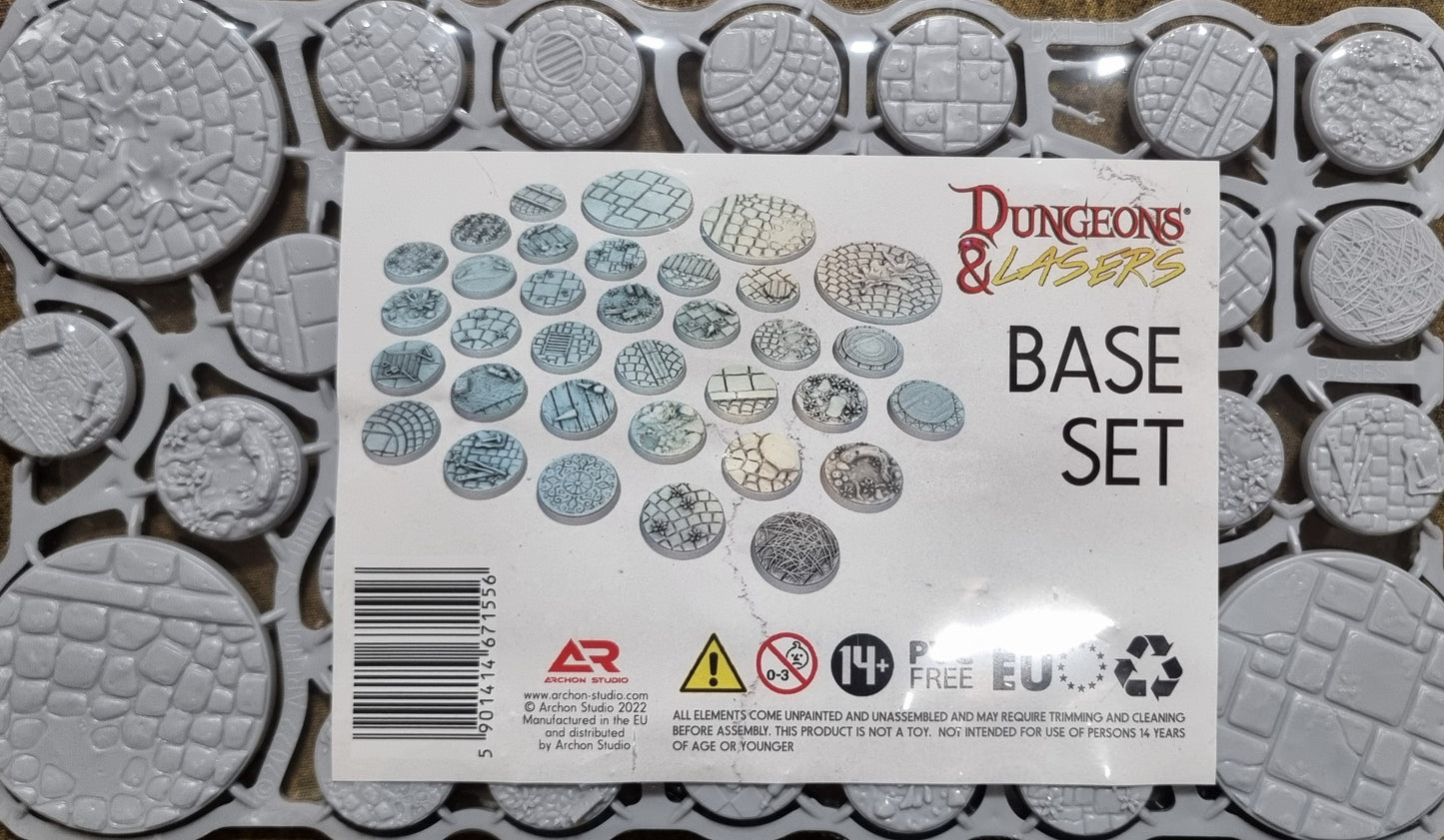 Dungeons & Lasers: Base set