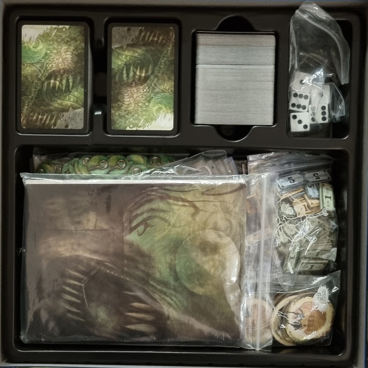 Arkham horror + The lurker at the threshold udvidelse