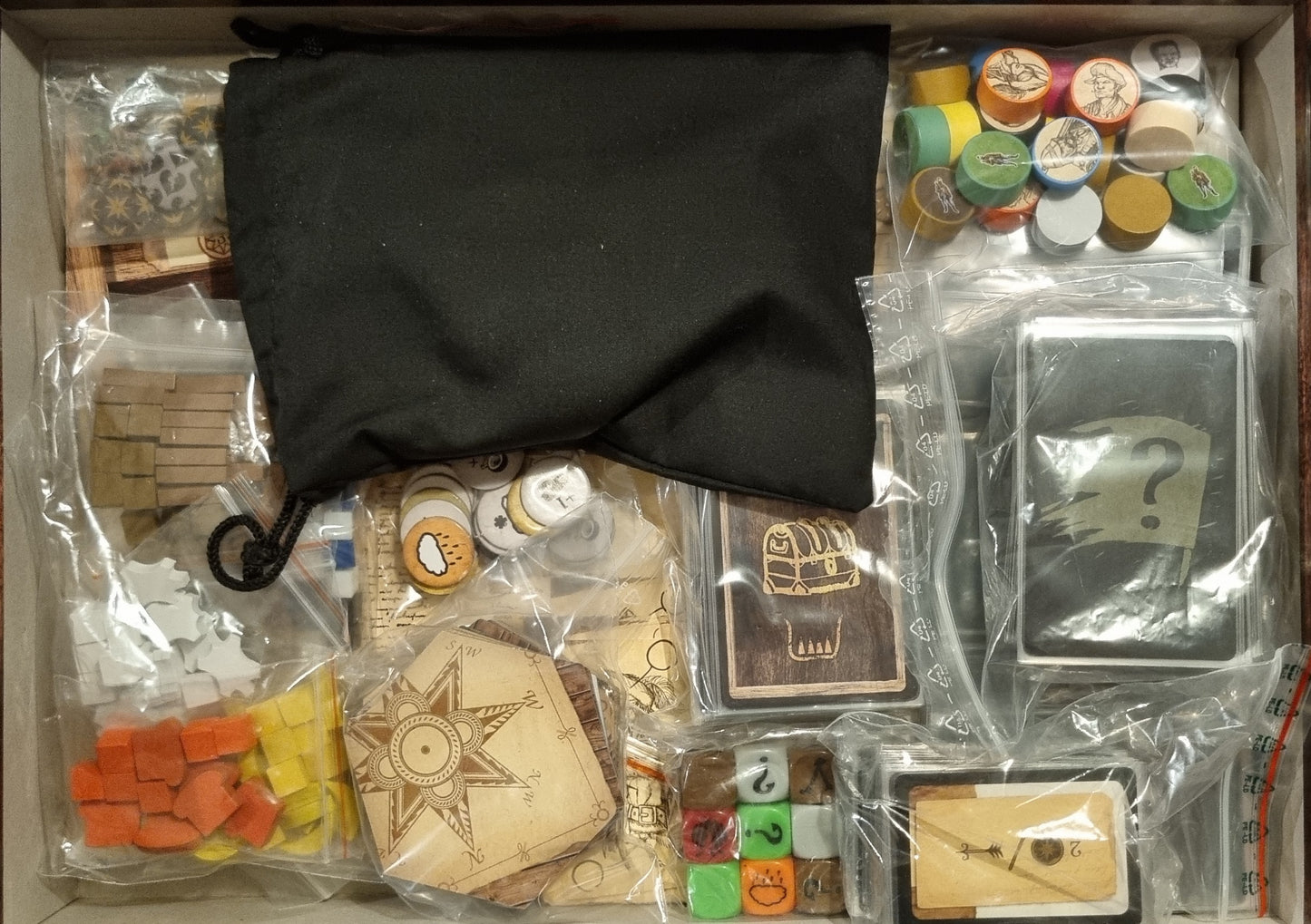Robinson Crusoe: Adventures on the cursed island + Udvidelser